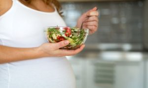 Intip Daftar Cemilan untuk Ibu Hamil yang Lezat dan Bernutrisi Tinggi!